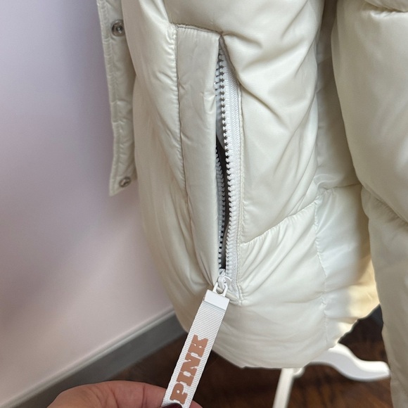 PINK Victoria's Secret marshmallowpuffer size L NWT - Picture 6 of 9